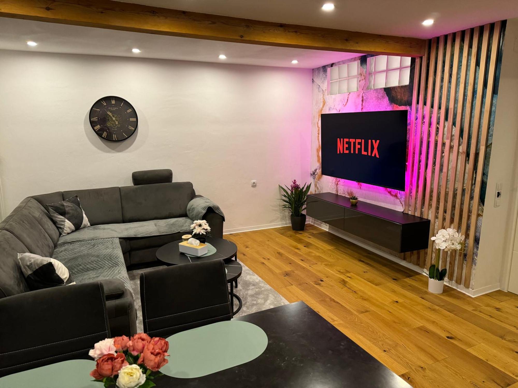 Best Central Apartment - Am Marktplatz - Up To 5 - Next To Frankfurt And Hanau - Coffee And Snacks - Netflix, Prime, Disney Nidderau Exterior photo